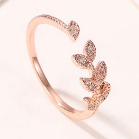 Rose Gold Rhinestone Leaf Ring - Picture 3 of 5